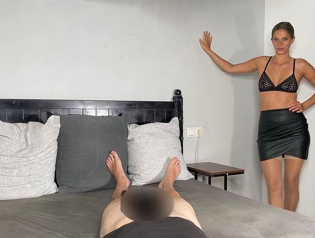 Heißer Ritt auf hartem schw**z lässt Pu**y extrem auslaufen