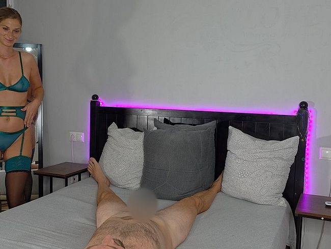 ClaaryCherry's Porno Video: Reiten, Missionar und dog*y heute wird das fö**chen besonders viel bespaßt + sper*a sabber aus Maul