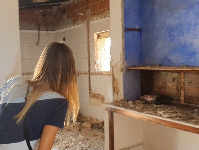 ClaaryCherry Porno Video: Lost Places dog*y pi**