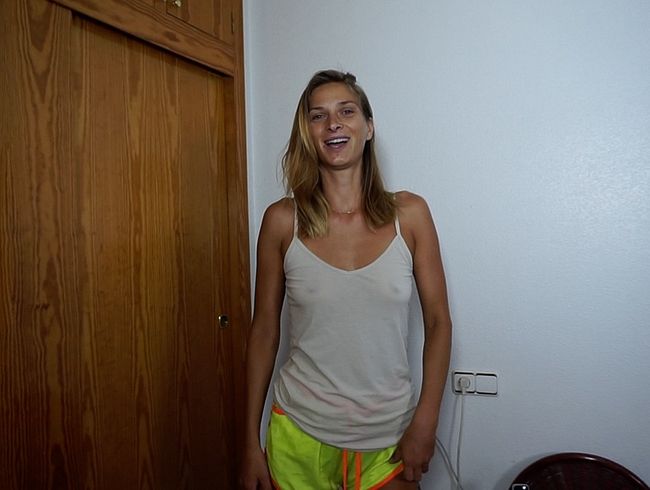 ClaaryCherry Porno Video: Sauf meinen morgen sa*t du Sau