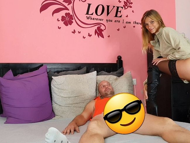 ClaaryCherry Porno Video: Sinnlicher ritt auf seinem schw**z mit meinem ars**